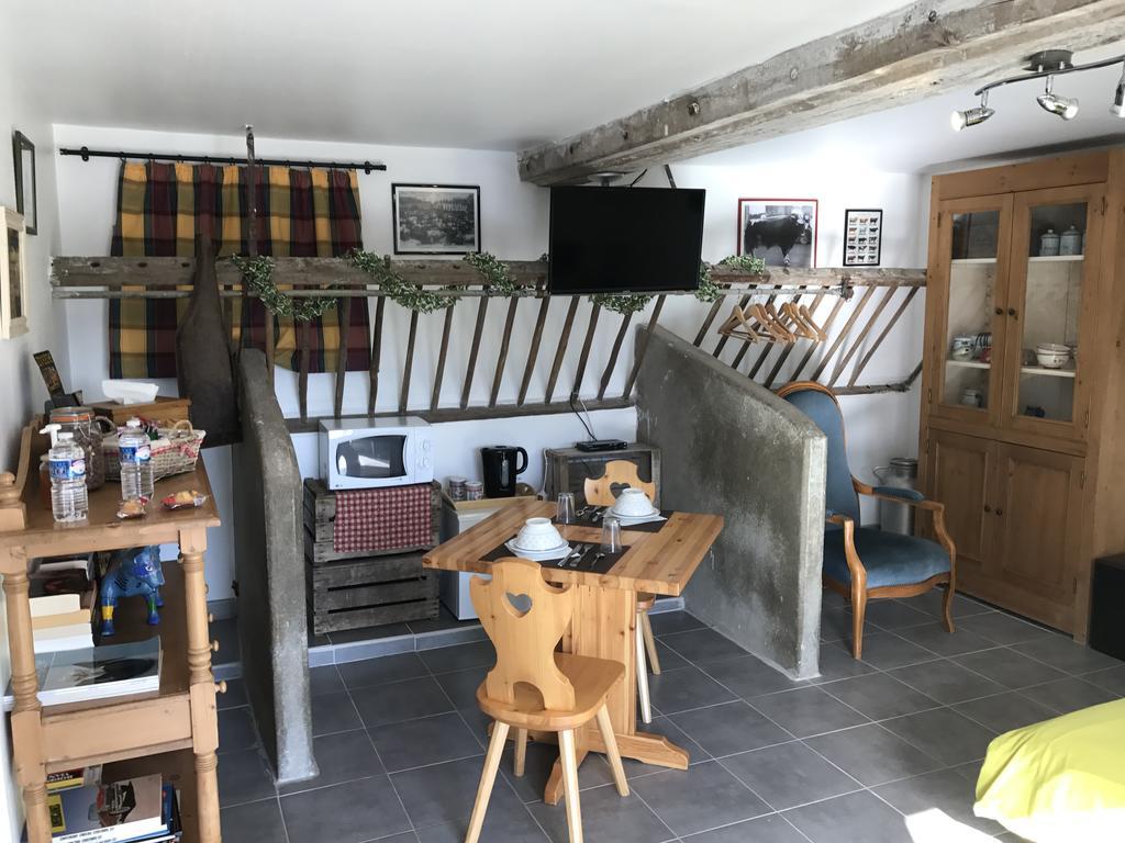 Bed and Breakfast La Petite Ferme Maze Экстерьер фото